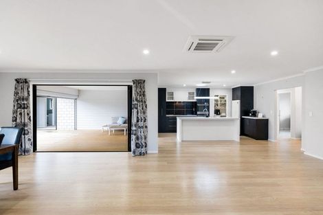 Photo of property in 39a Norfolk Drive, Cambridge, 3434