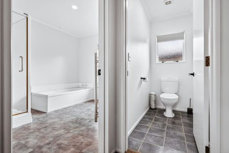 Photo of property in 39 Acacia Bay Road, Nukuhau, Taupo, 3330