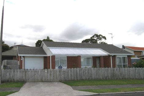 Photo of property in 3 Lanier Place, Glendene, Auckland, 0602