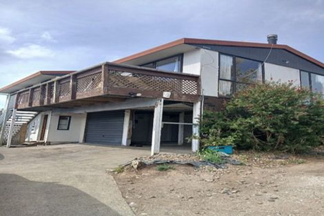 Photo of property in 15 Kopara Place, Clendon Park, Auckland, 2103