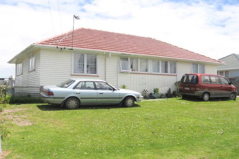 Photo of property in 19 Edinburgh Avenue, Rosehill, Papakura, 2113