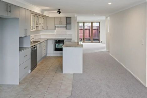 Photo of property in 16 Merlot Lane, Pukekohe, 2120