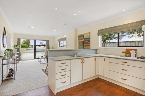 Photo of property in 32 Grosvenor Street, Cambridge, 3434