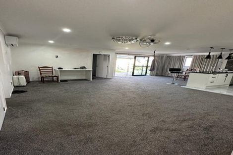 Photo of property in 47 Buckingham Crescent, Papatoetoe, Auckland, 2025