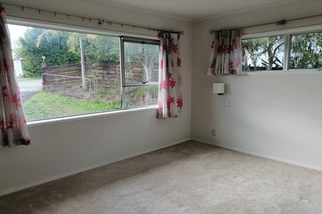 Photo of property in 10 Eugen Place, Bayview, Auckland, 0629