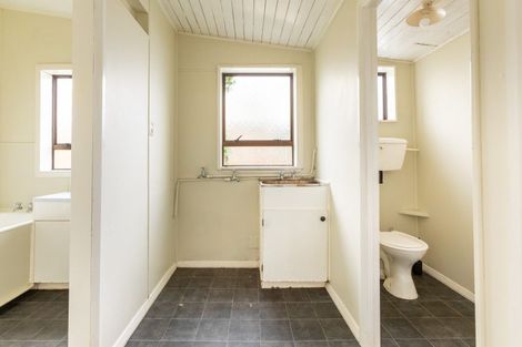 Photo of property in 12 Ormond Street, Woodville, 4920