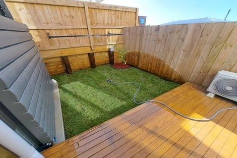 Photo of property in 3/6 Kereru Street, Henderson, Auckland, 0612