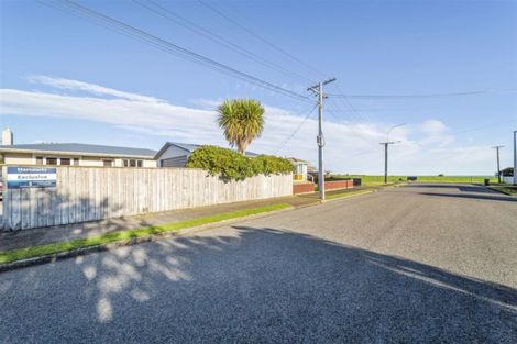 Photo of property in 39 Ramanui Avenue, Hawera, 4610