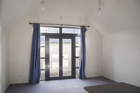 Photo of property in Pirie Street Townhouses, 18/35u Pirie Street, Mount Victoria, Wellington, 6011