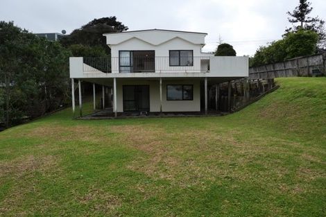 Photo of property in 32 Marae Road, Greenhithe, Auckland, 0632
