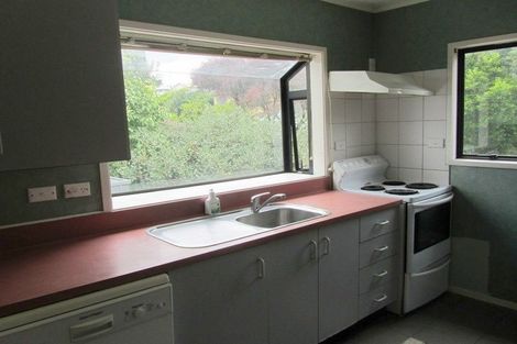 Photo of property in 7 Glen Vista Place, Bayview, Auckland, 0629