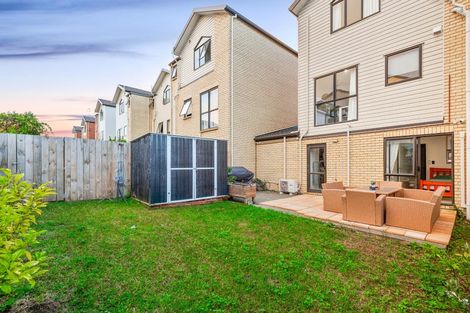 Photo of property in St Claire Village, 27/172 Mcleod Road, Te Atatu South, Auckland, 0610