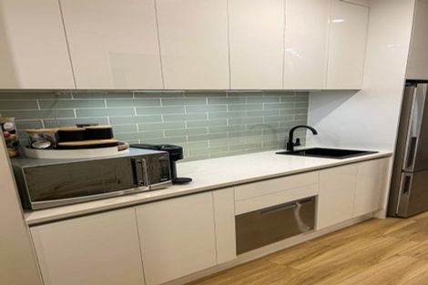 Photo of property in 35 Pohewa Road, Silverdale, 0932