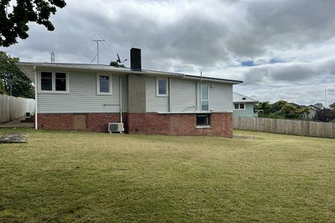 Photo of property in 22 Paton Avenue, Te Atatu South, Auckland, 0610