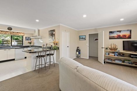 Photo of property in 68 Kapanui Road, Waikanae, 5036