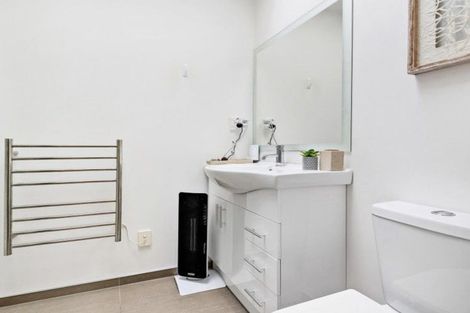 Photo of property in 14c Crieff Street, Northland, Wellington, 6012