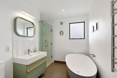 Photo of property in 54 Jacksons Road, Lyttelton, 8082