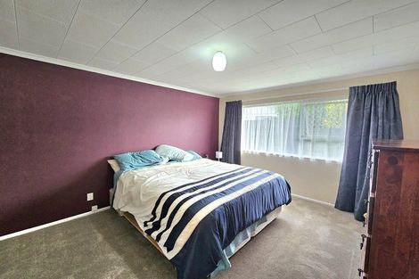 Photo of property in 4 Poplar Grove, Whalers Gate, New Plymouth, 4310