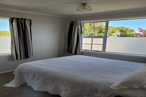 Photo of property in 9 Coates Street, Westport, 7825