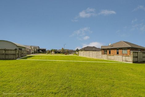 Photo of property in 3 Oscar Place, Whitianga, 3510