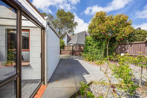 Photo of property in 43n Waimairi Road, Upper Riccarton, Christchurch, 8041