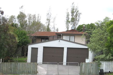 Photo of property in 27 Hassan Drive, Massey, Auckland, 0614