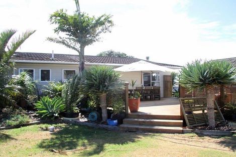 Photo of property in 2 Harrys Lane, Pukenui, 0484