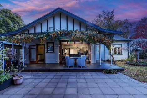 Photo of property in 35 Iona Road, Havelock North, 4130