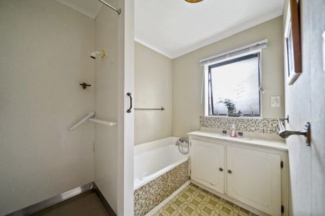 Photo of property in 2/7 King Edward Avenue, Papakura, 2110