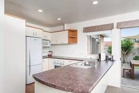 Photo of property in 17 Jelicich Court, Henderson, Auckland, 0612