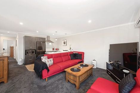 Photo of property in 142u1 Forest Lake Road, Forest Lake, Hamilton, 3200