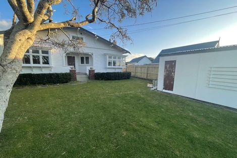 Photo of property in 40 Waiwaka Terrace, Strandon, New Plymouth, 4312