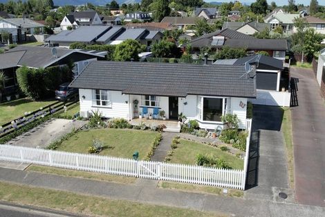 Photo of property in 54 Kennedy Drive, Levin, 5510