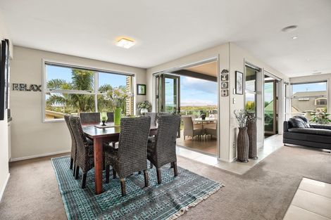 Photo of property in 66 Rototuna Road, Rototuna, Hamilton, 3210