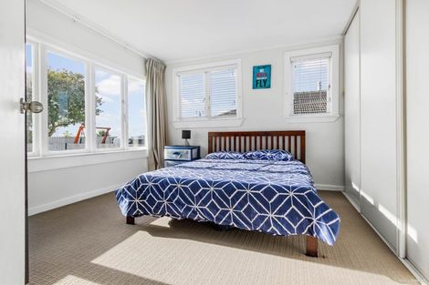 Photo of property in 237 Sturges Road, Henderson, Auckland, 0612