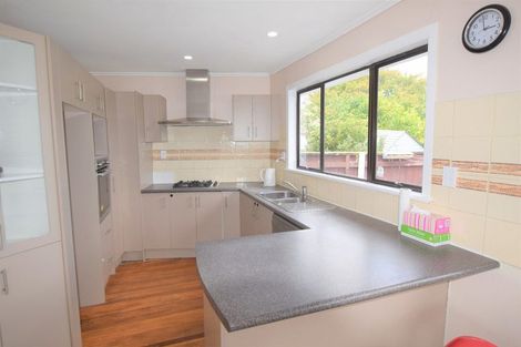 Photo of property in 125 Mcleod Road, Te Atatu South, Auckland, 0610