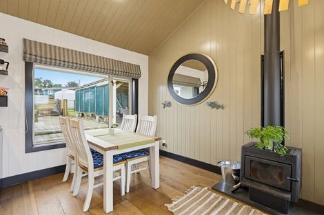 Photo of property in 8 Island Terrace, Motunau, Waipara, 7387