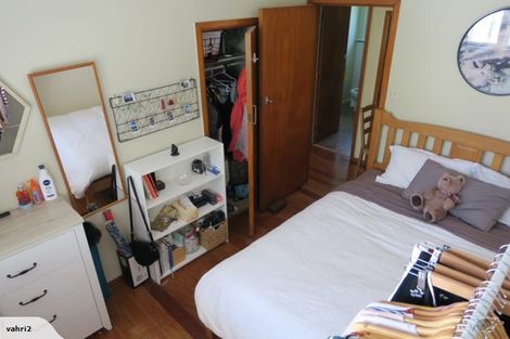 Photo of property in 2/30 Lyttelton Avenue, Forrest Hill, Auckland, 0620