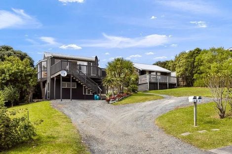 Photo of property in 8 Woodlands Avenue, Snells Beach, 0920