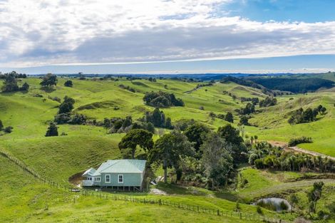 Photo of property in 62 Cornes Road, Raglan, 3296