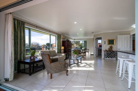 Photo of property in 204 Racecourse Road, Cambridge, 3493