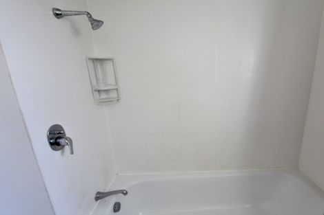 Photo of property in 16 Kenmore Place, Tokoroa, 3420