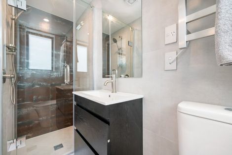 Photo of property in 2/18 Sylvan Crescent, Te Atatu South, Auckland, 0610