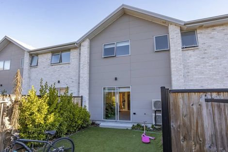 Photo of property in 2/5 Matata Place, Dallington, Christchurch, 8061