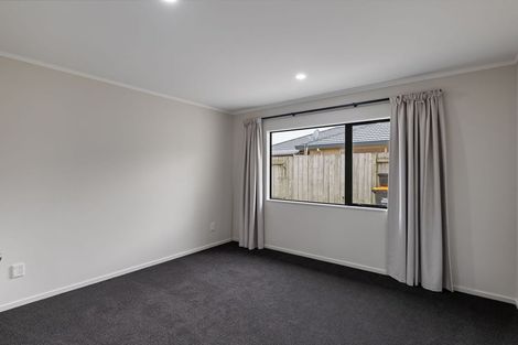 Photo of property in 21 Logan Way, Kelvin Grove, Palmerston North, 4414