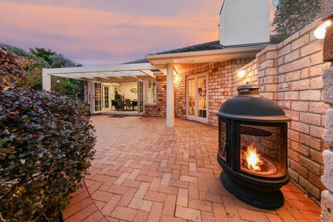 Photo of property in 12 San Jose Rise, Shamrock Park, Auckland, 2016