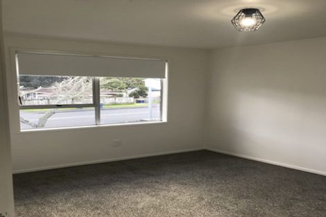 Photo of property in 119 Lynn Road, Bayview, Auckland, 0629