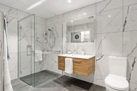Photo of property in 4/30 Ambassador Glade, Orewa, 0931