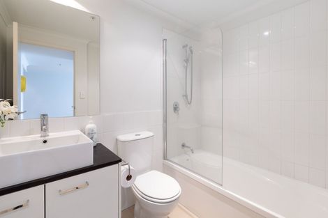 Photo of property in 102/332 Maunganui Road, Mount Maunganui, 3116