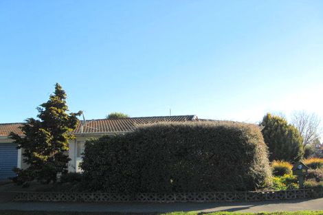 Photo of property in 5 Sarabande Avenue, Redwood, Christchurch, 8051